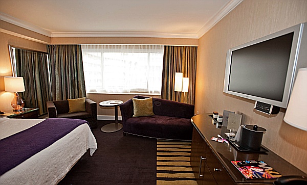 Apropos G�stezimmer. Das ist ein Forum Tower Room